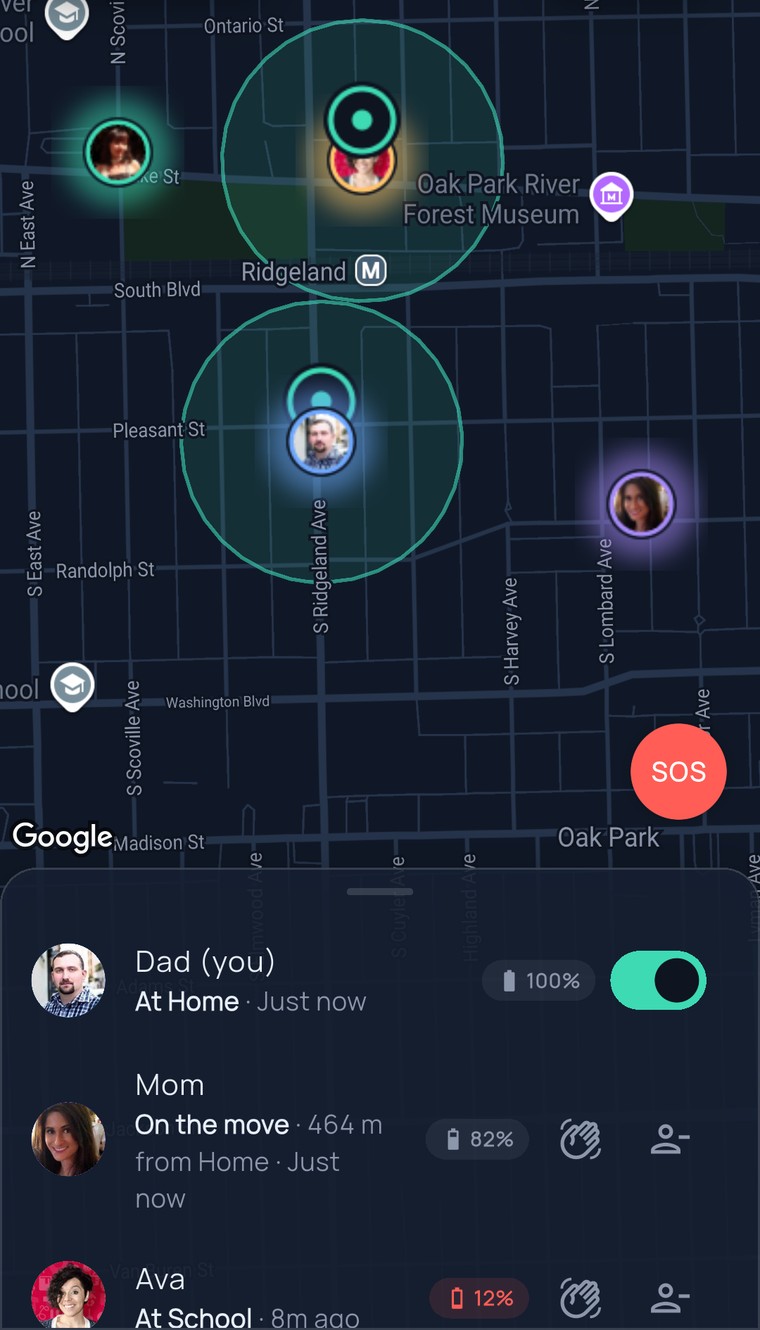 The FamilySeen live map with Dad, Mom, Ava and Grandma